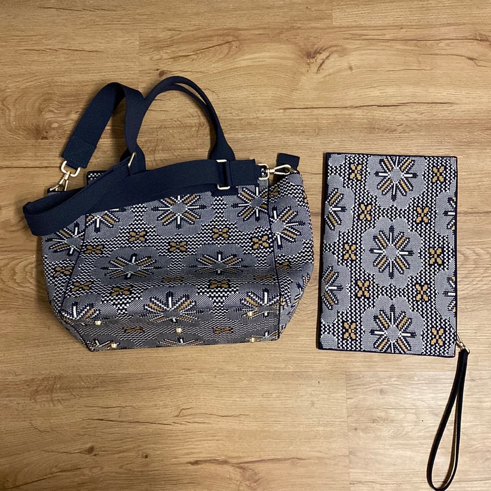Rothy’s The Hand Bag in Navy Sunburst with The Wristlet